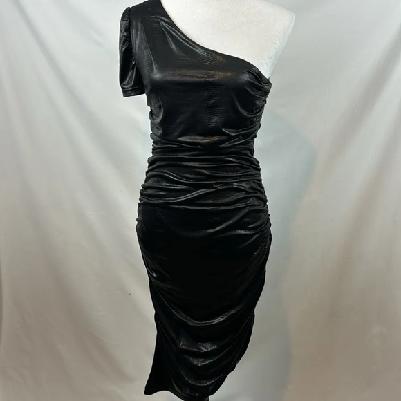 Lulu's It's Your Night Black Metallic one Shoulder Ruched Bodycon Dress Size M - Picture 4 of 12